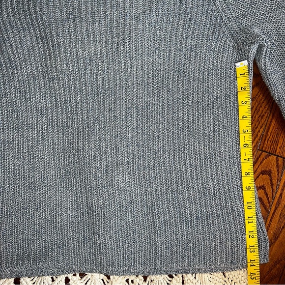 Theory | Lalora Linen Cutout Back Sweater - Picture 7 of 8